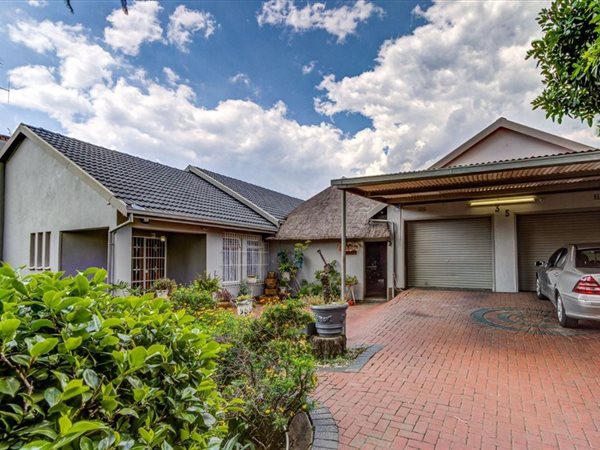 3 Bedroom House 3 Bedroom House