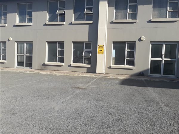 46  m² Commercial space