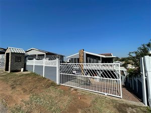 4 Bed House in Crossmoor
