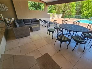 7 Bed House in Miravaal