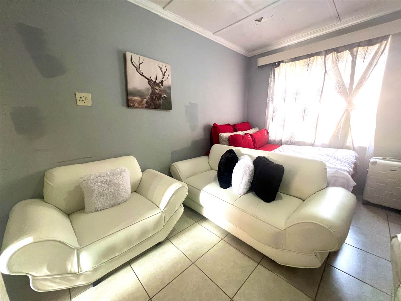 3 Bed House in West Turffontein photo number 4