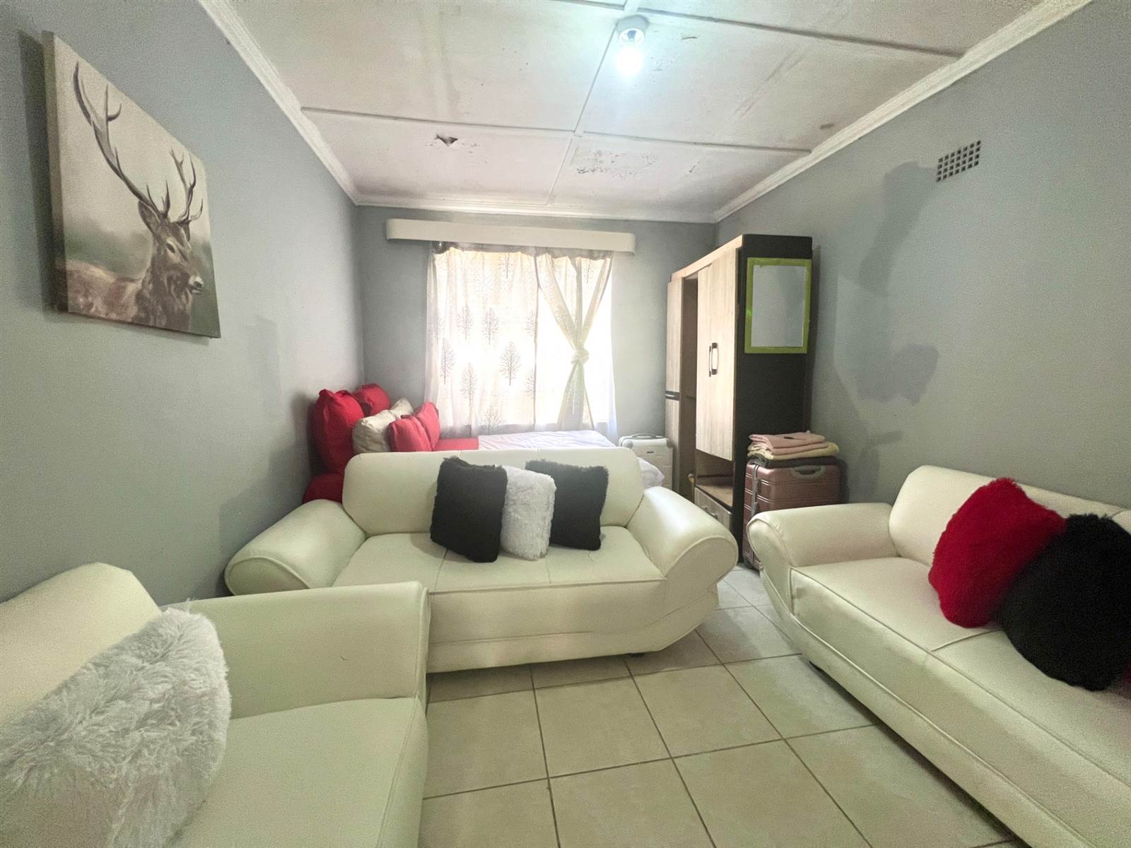 3 Bed House in West Turffontein photo number 3