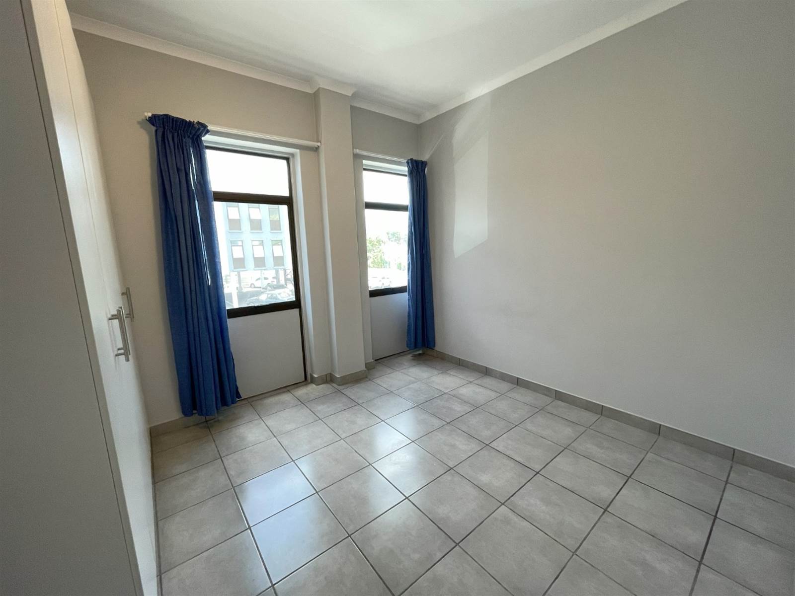 1 Bed Apartment in Paarl Central East photo number 7