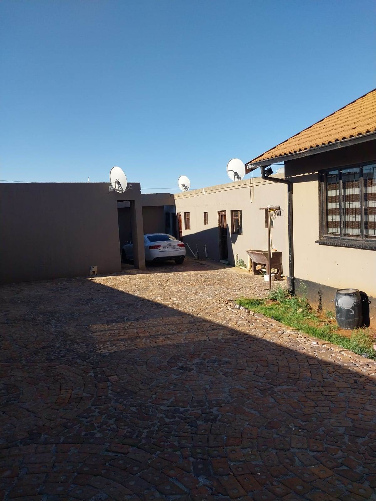 1 Bed House in Dobsonville photo number 1