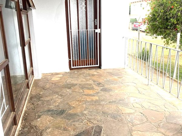 4 Bedroom House 4 Bedroom House