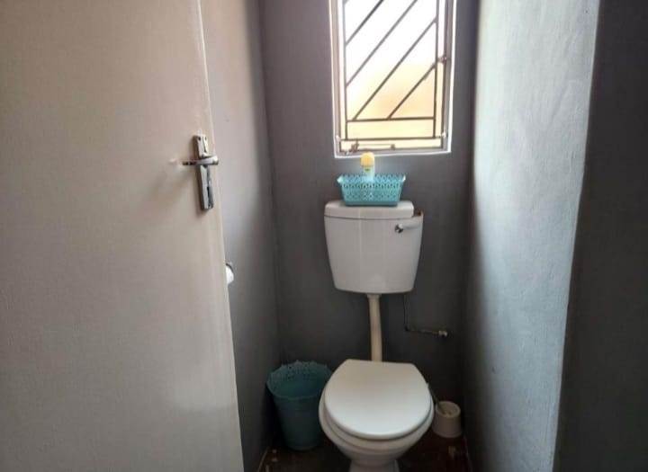 2 Bed House in Atteridgeville photo number 14