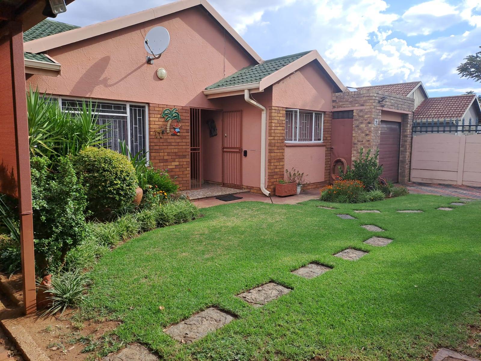 4 Bed House in Fochville photo number 1