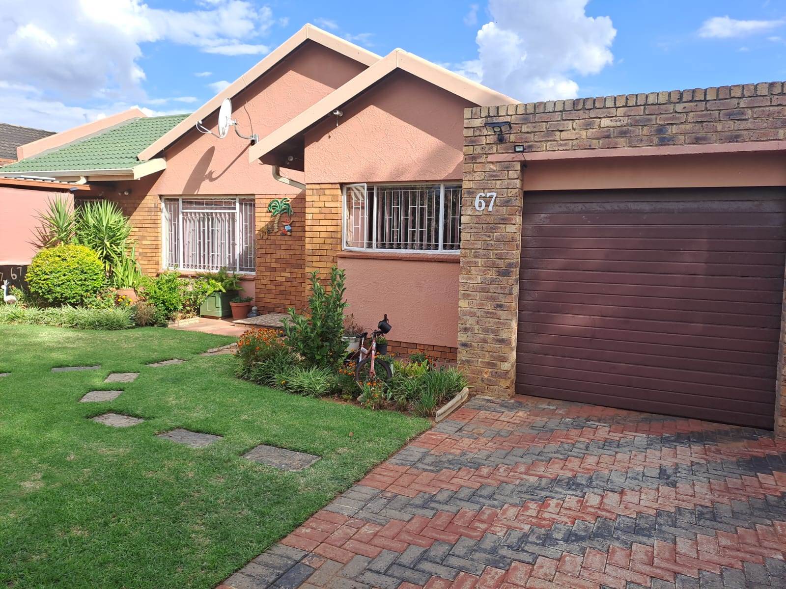 4 Bed House in Fochville photo number 6