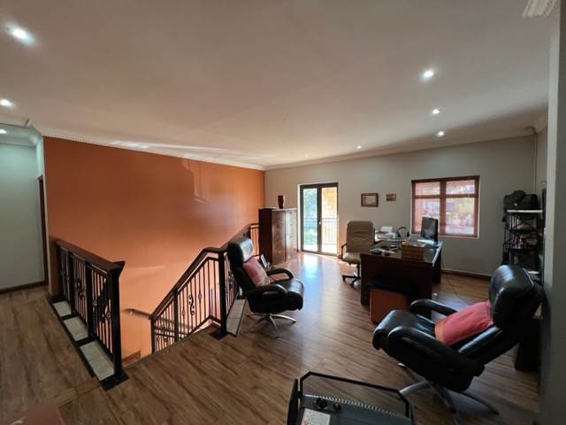 5 Bed House in Mooikloof Equestrian Estate photo number 18