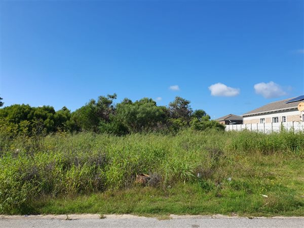 788 m² Land