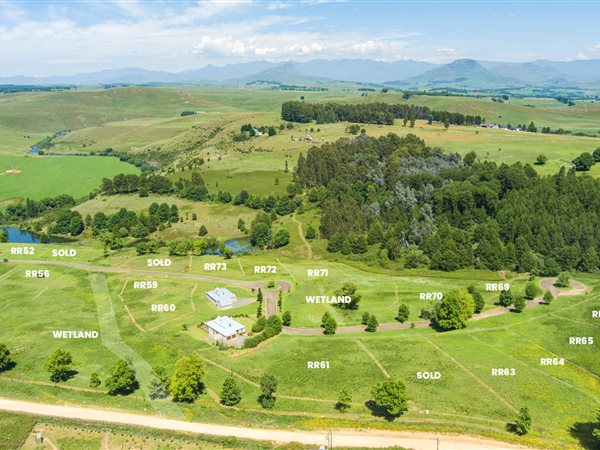 2500 m² Land available in Underberg