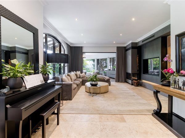 4 Bedroom House 4 Bedroom House