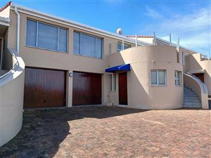 Townhouse in Knysna Heights
