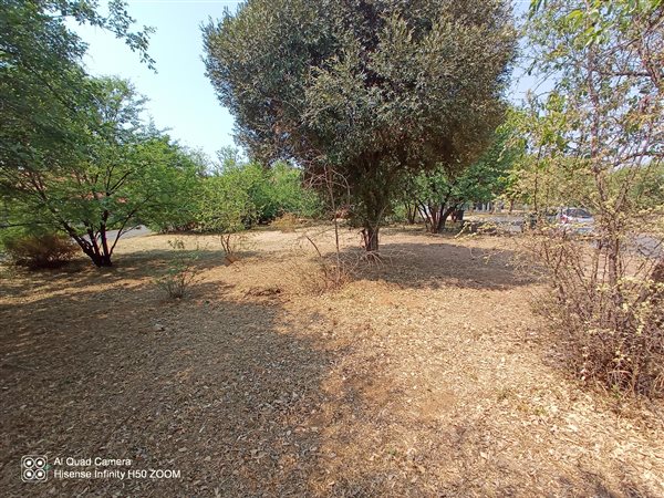 893 m² Land available in Birdwood