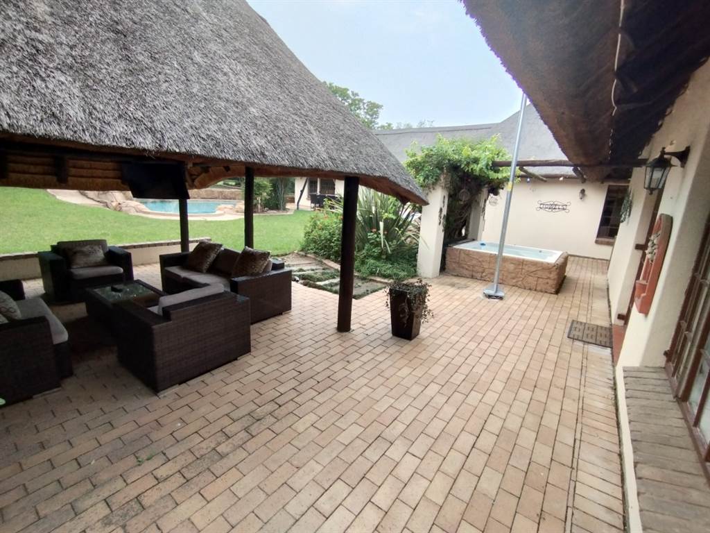 4 Bed House in Randjesfontein photo number 21