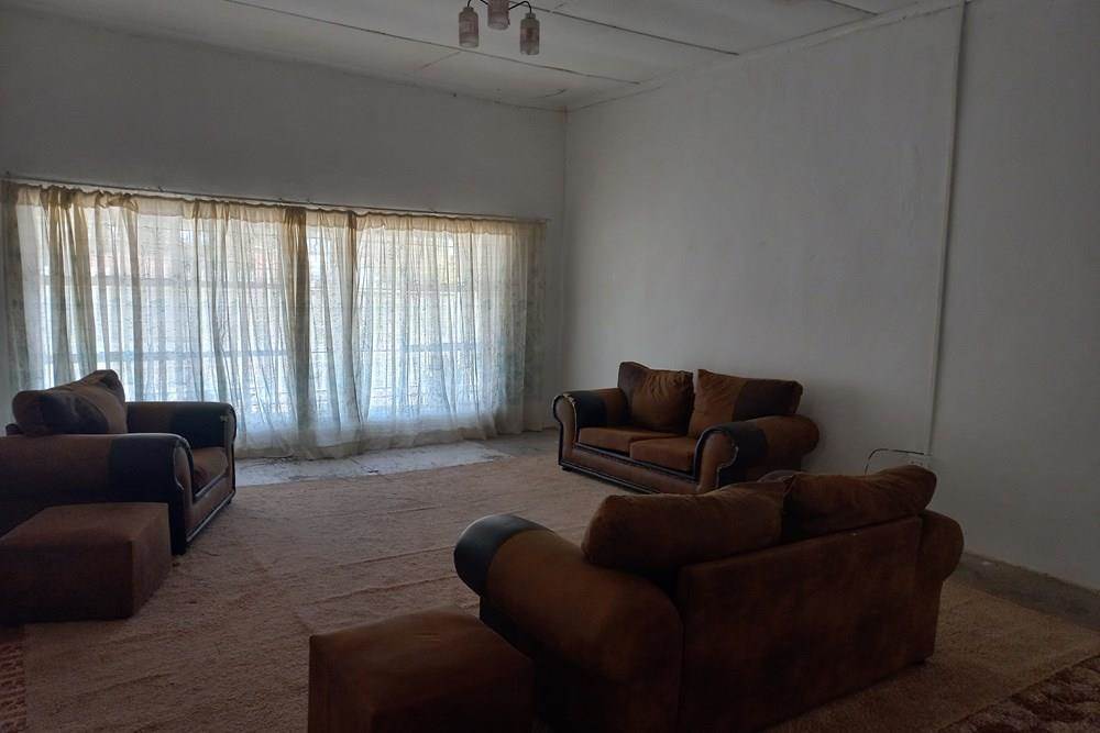 6 Bed Apartment in Dealesville photo number 29