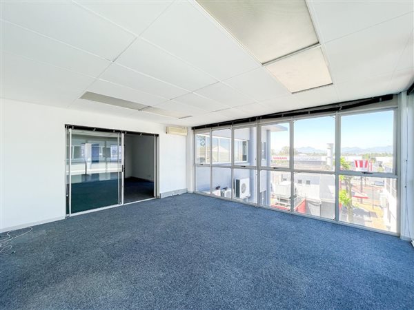 150  m² Office Space