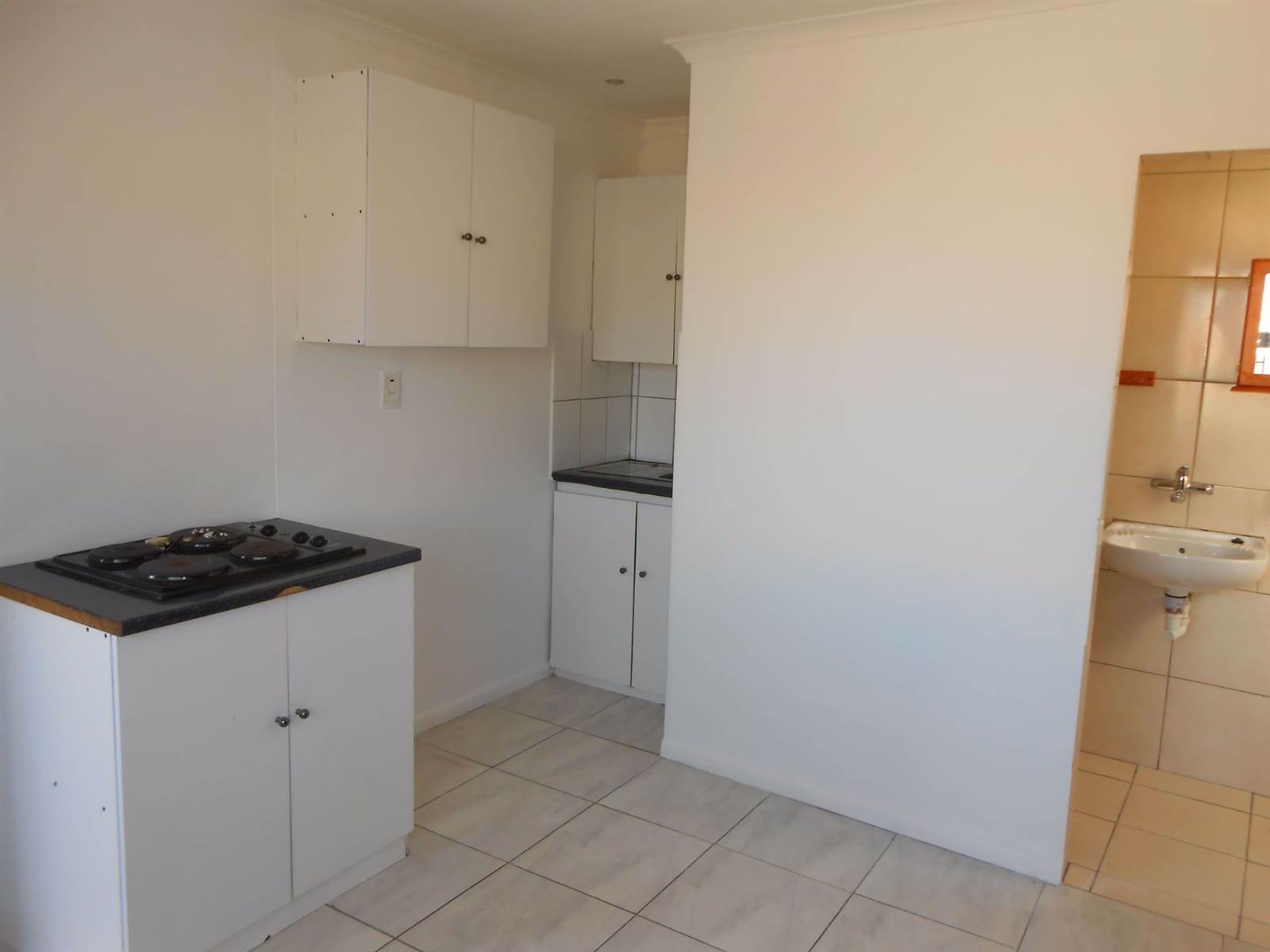 3 Bed House in Strandfontein photo number 12
