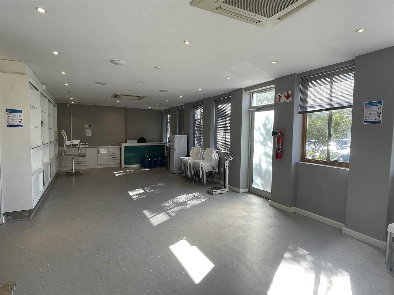 1575  m² Commercial space in Pinelands photo number 10