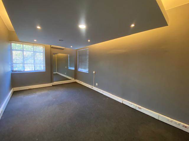 1575  m² Commercial space in Pinelands photo number 11
