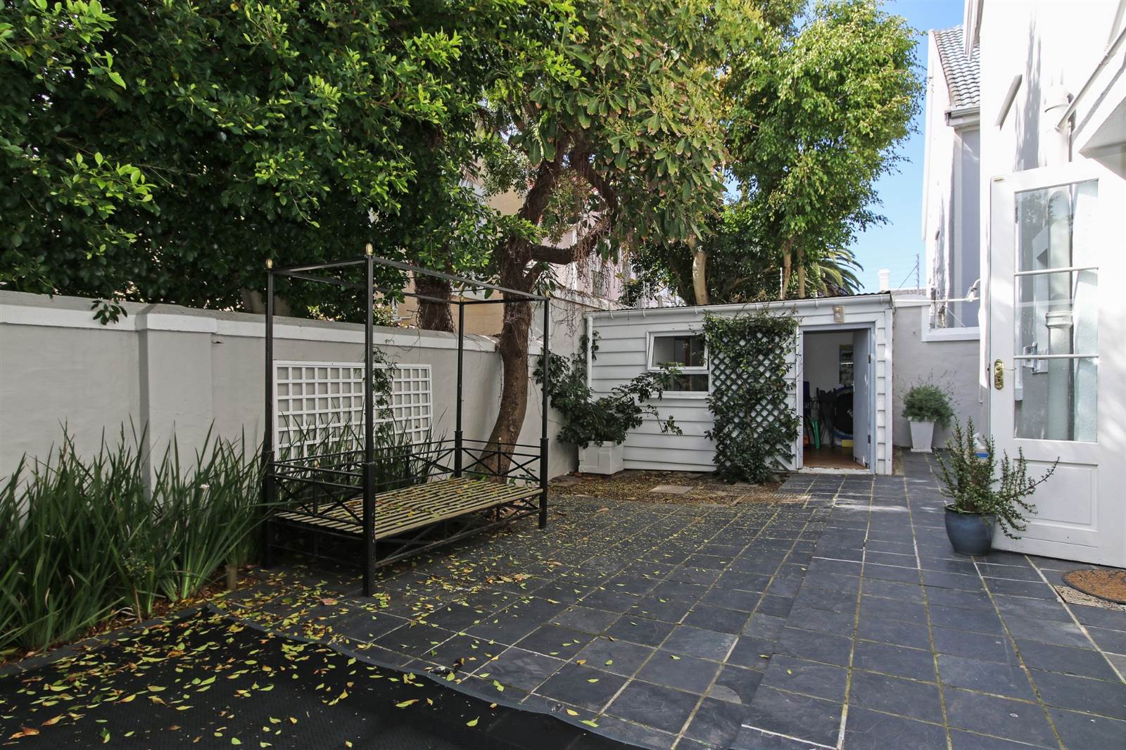 4 Bed House in Green Point photo number 11