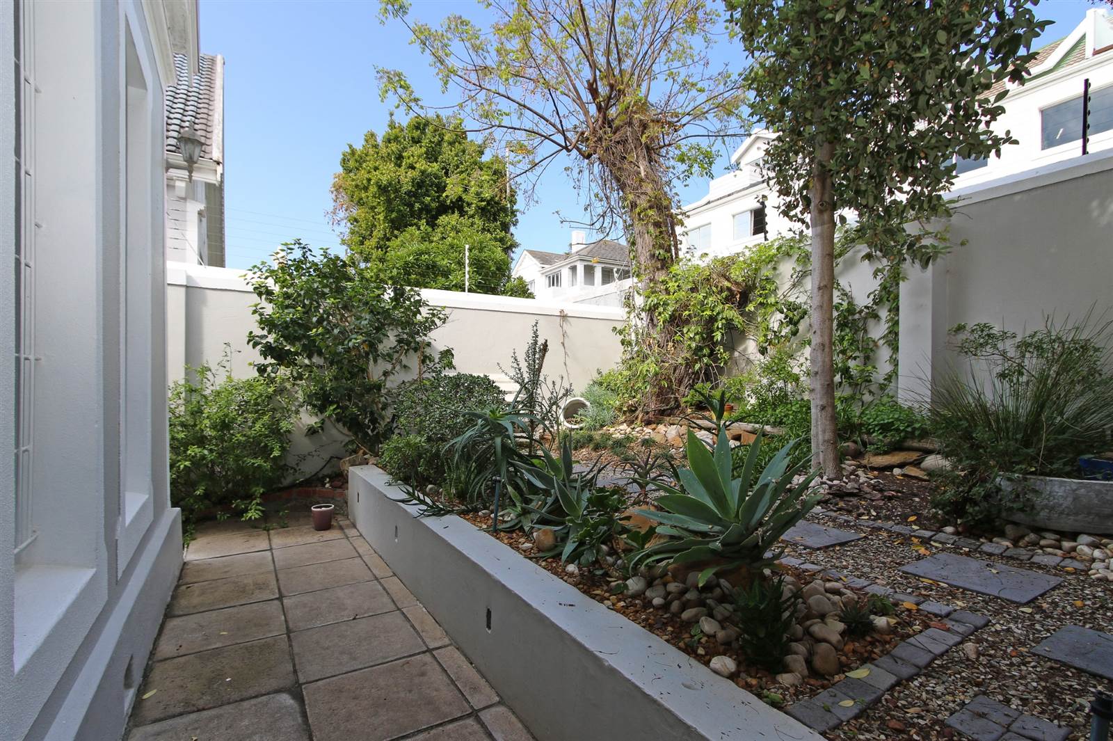 4 Bed House in Green Point photo number 22