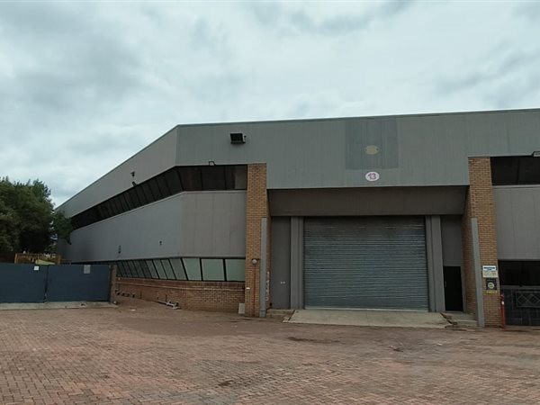 2 796  m² Industrial space