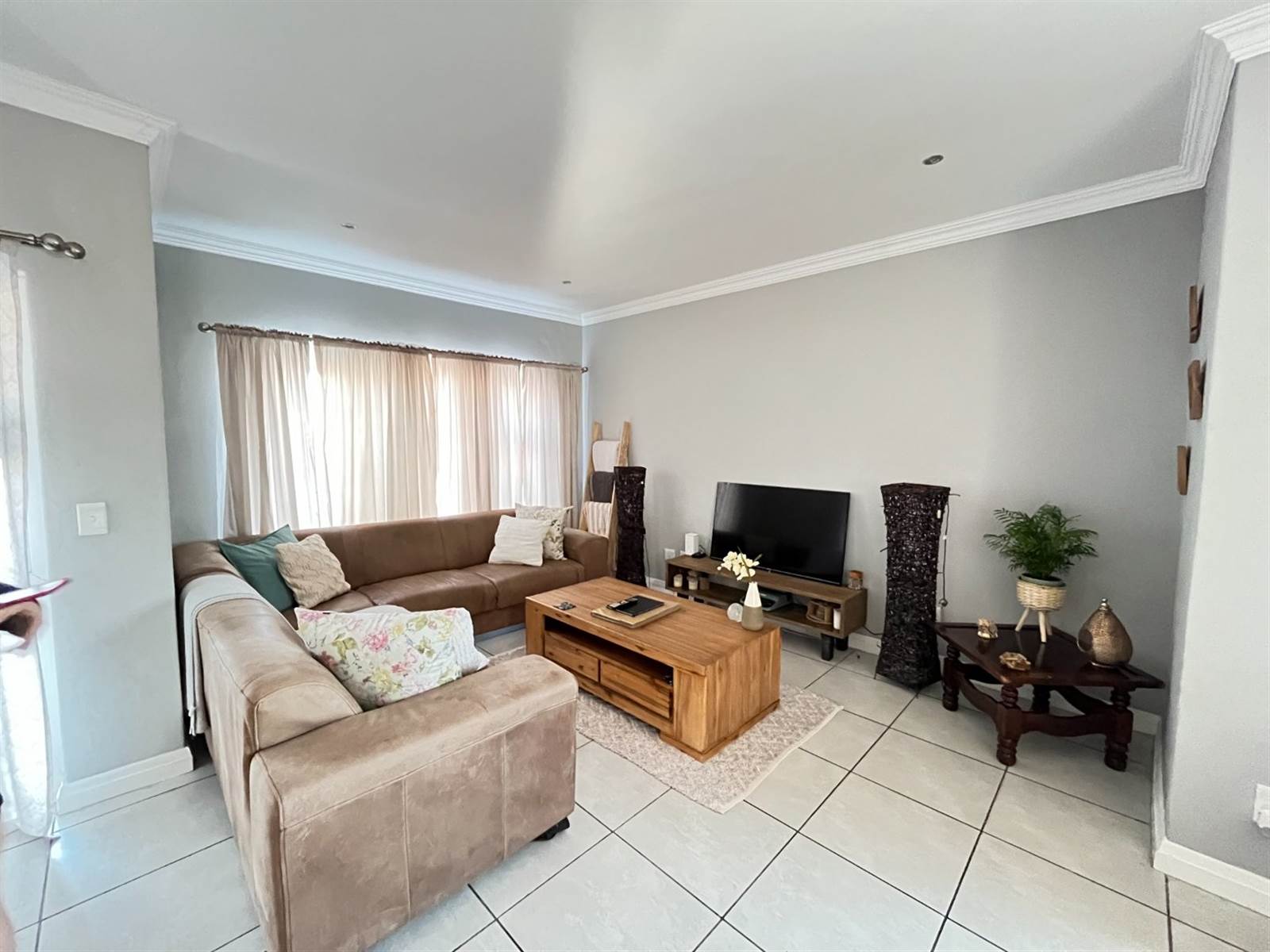 3 Bed Townhouse in Brackenfell Central photo number 24