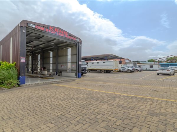 750  m² Commercial space in Tongaat Central