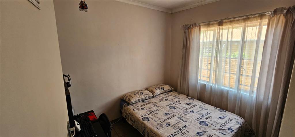 3 Bed Townhouse in Delmas photo number 12