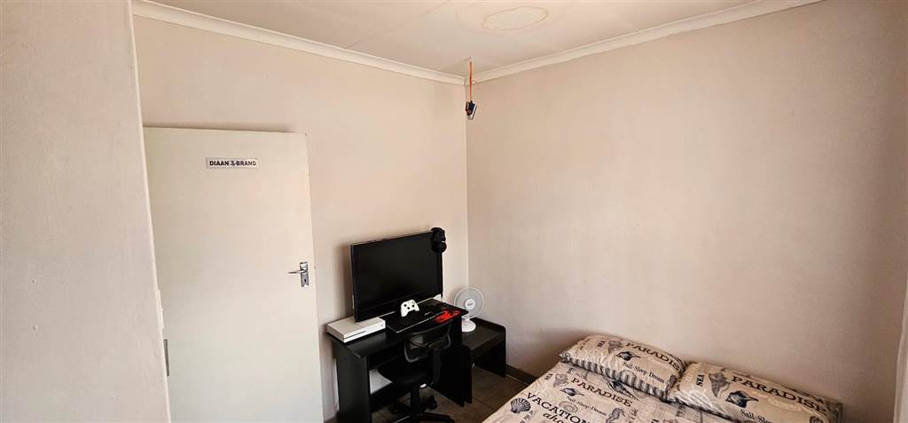 3 Bed Townhouse in Delmas photo number 11
