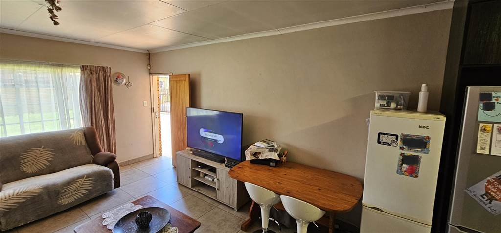 3 Bed Townhouse in Delmas photo number 4