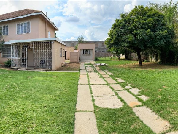 3 Bedroom House 3 Bedroom House