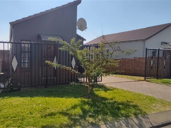 3 Bedroom House 3 Bedroom House