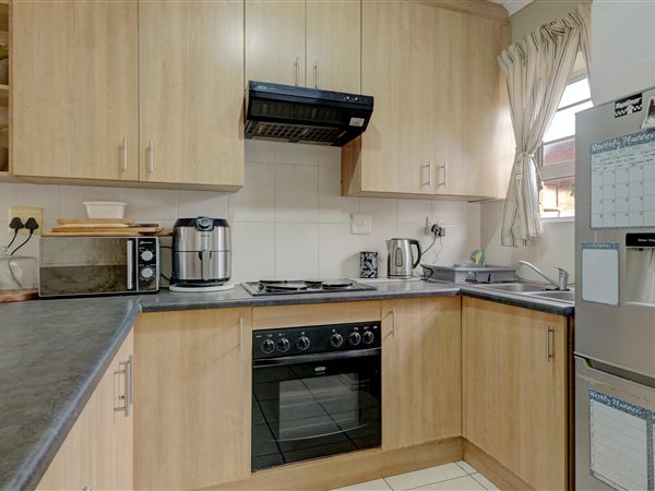 2 Bedroom Townhouse 2 Bedroom Townhouse