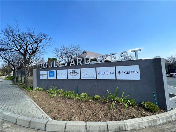 1393  m² Commercial space in Woodmead