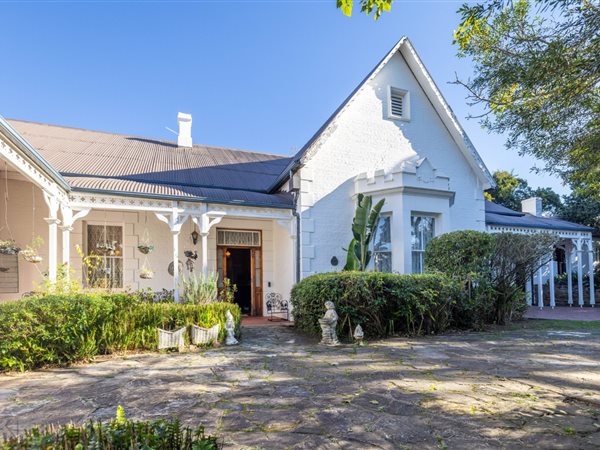3 Bedroom House 3 Bedroom House