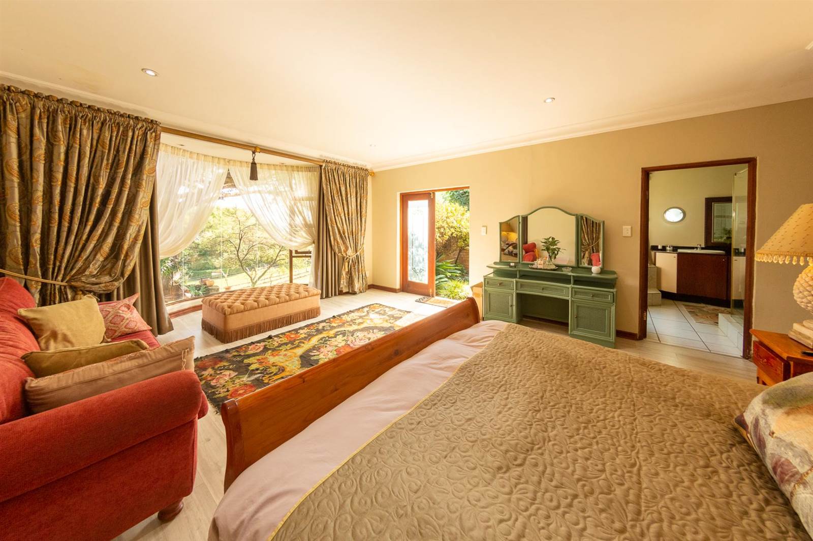 4 Bed House in Mooikloof Equestrian Estate photo number 10