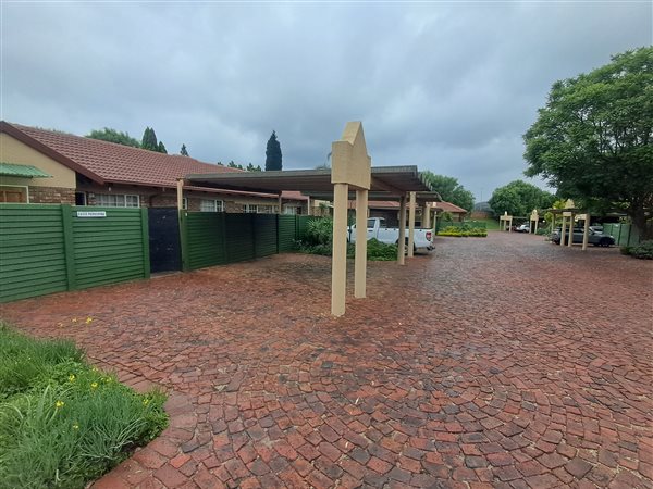 2 Bedroom Townhouse 2 Bedroom Townhouse