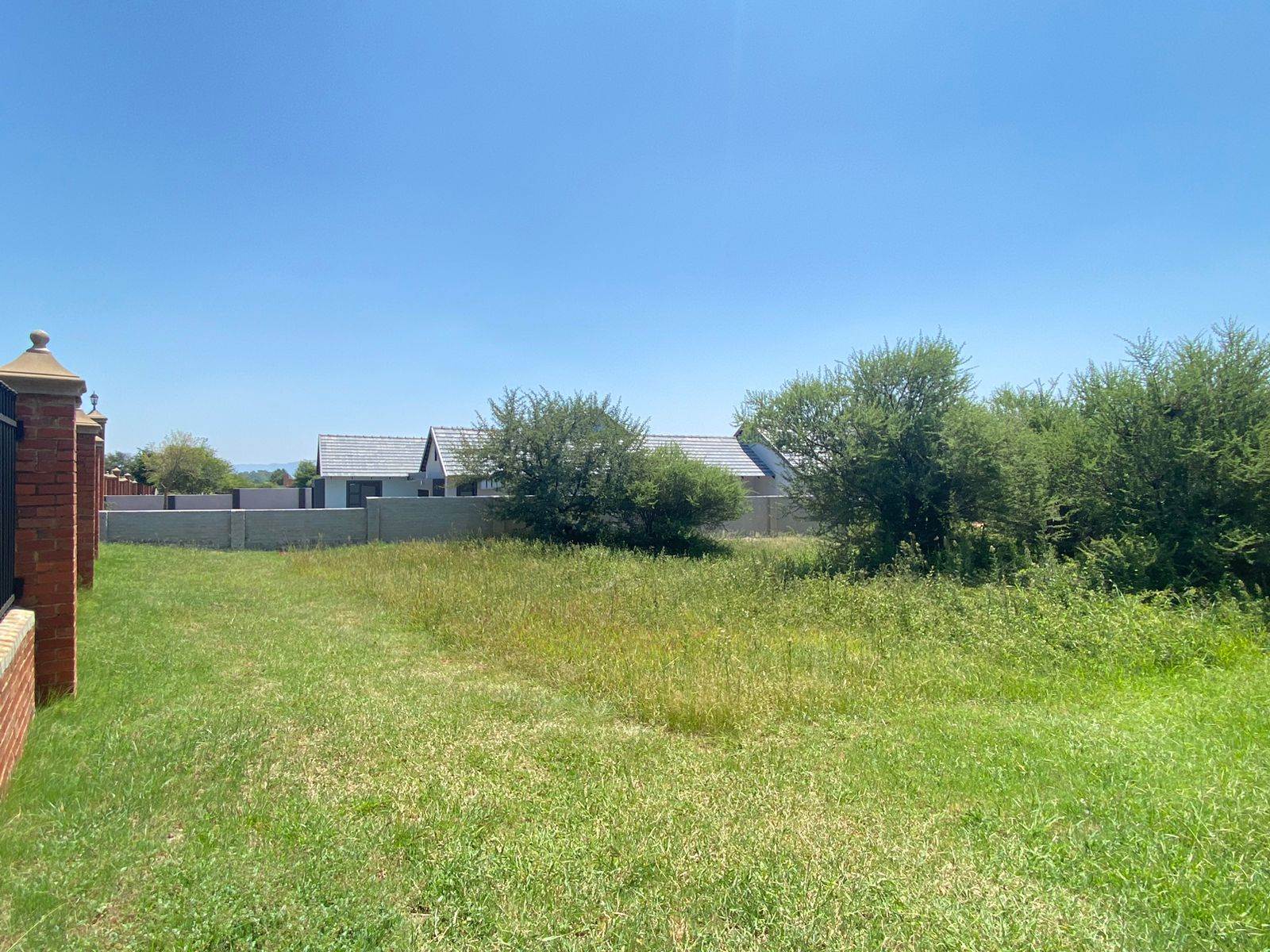 872 m² Land available in Meerhof photo number 1