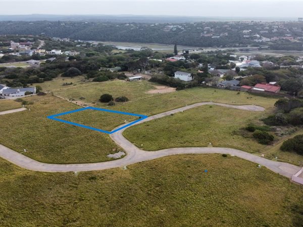 787 m² Land