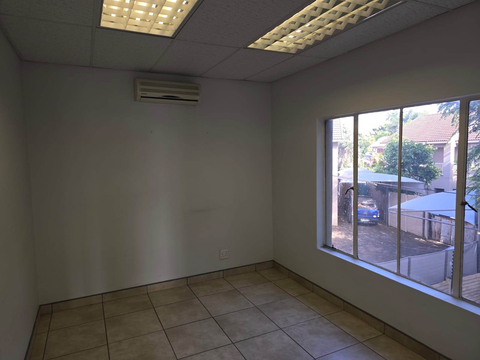 390  m² Office Space in Bo Dorp photo number 19