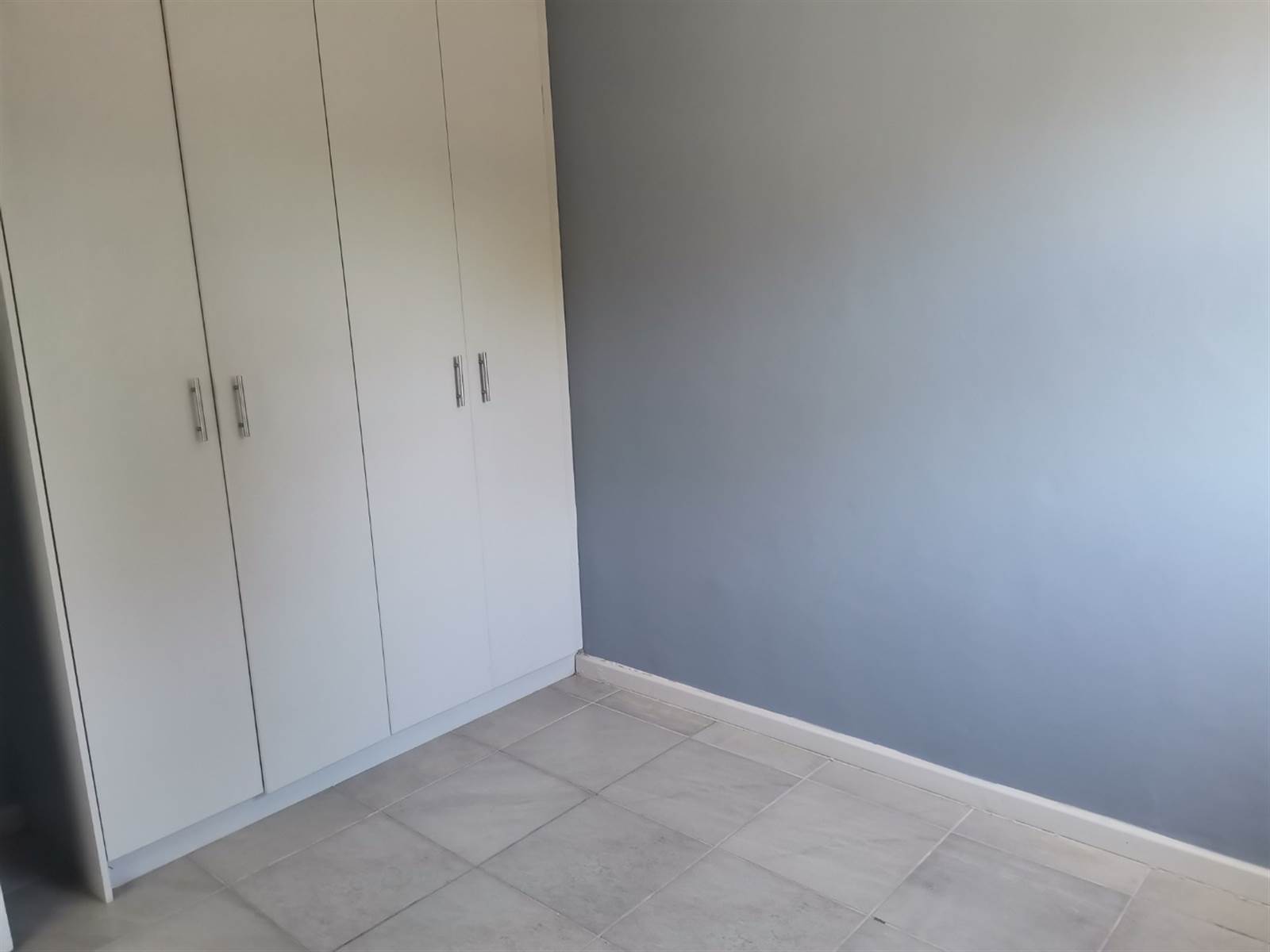 1 Bed Apartment in Paarl photo number 3