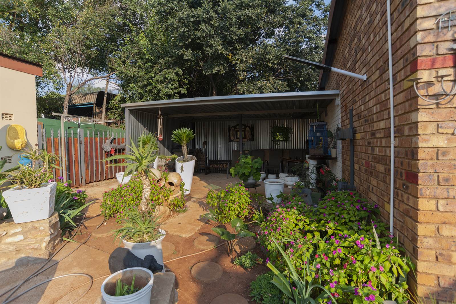 2 Bed House in Rensburg photo number 19