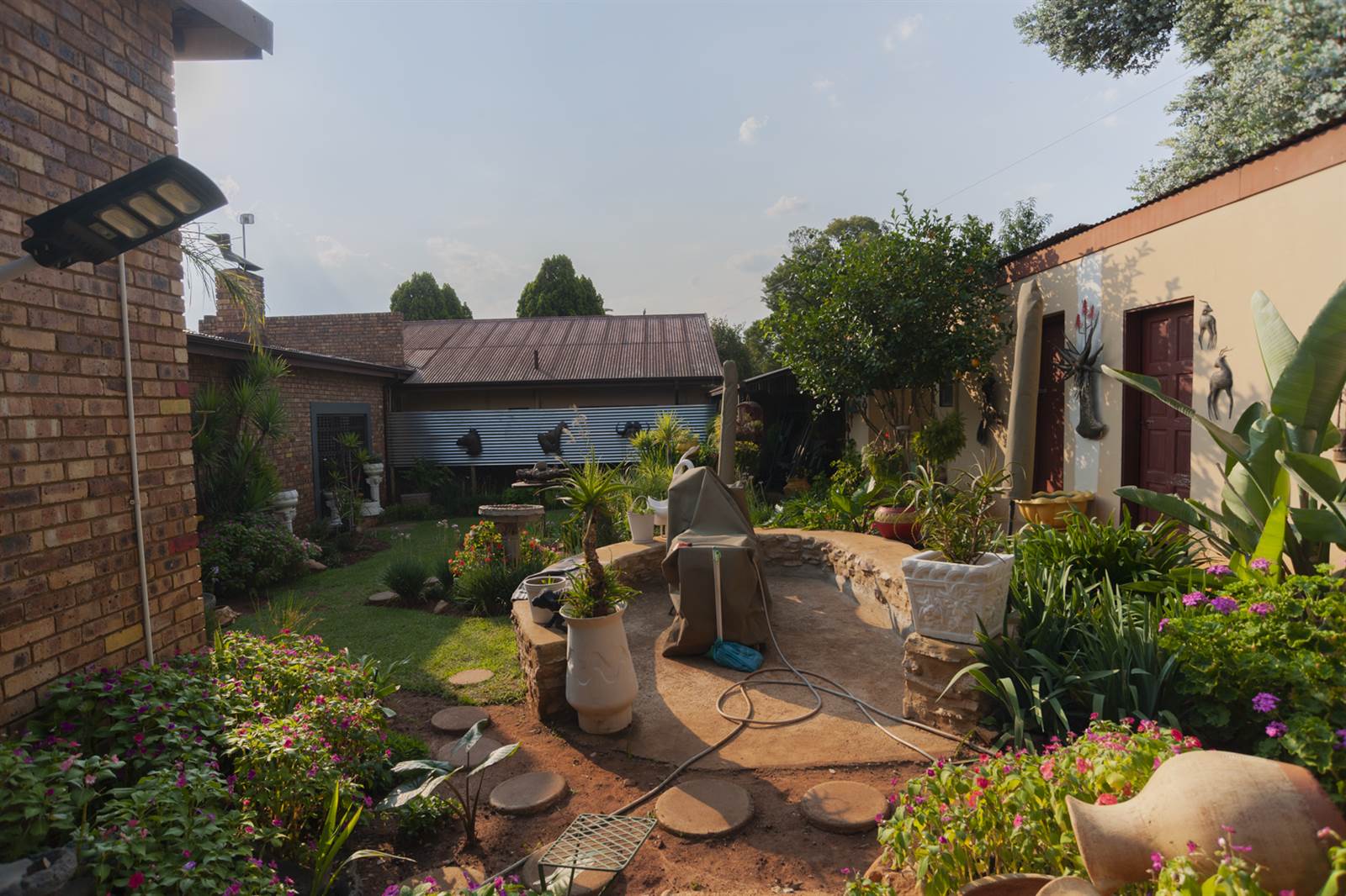 2 Bed House in Rensburg photo number 11