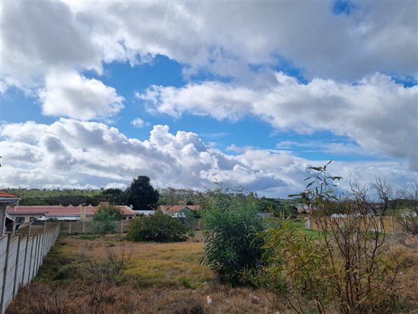 704 m² Land