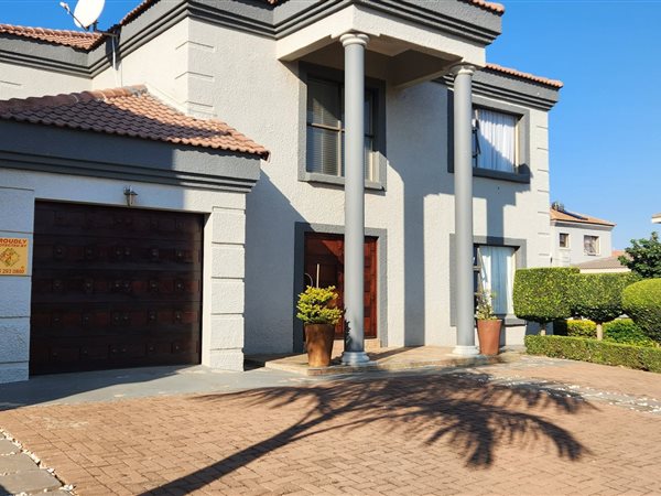 3 Bedroom House 3 Bedroom House