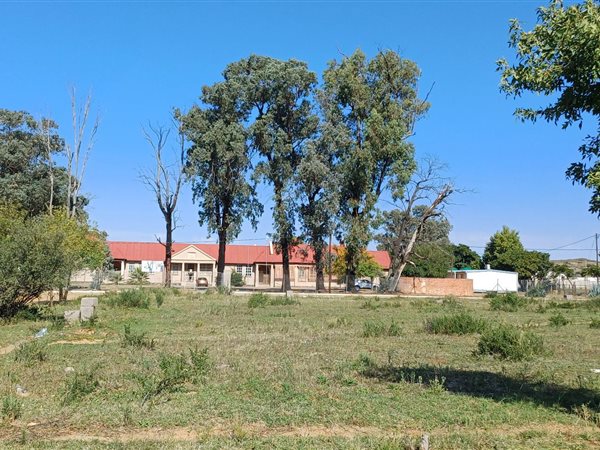 540 m² Land available in Vanderkloof