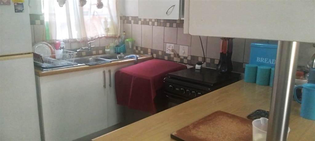 3 Bed Apartment in Boksburg Central photo number 6