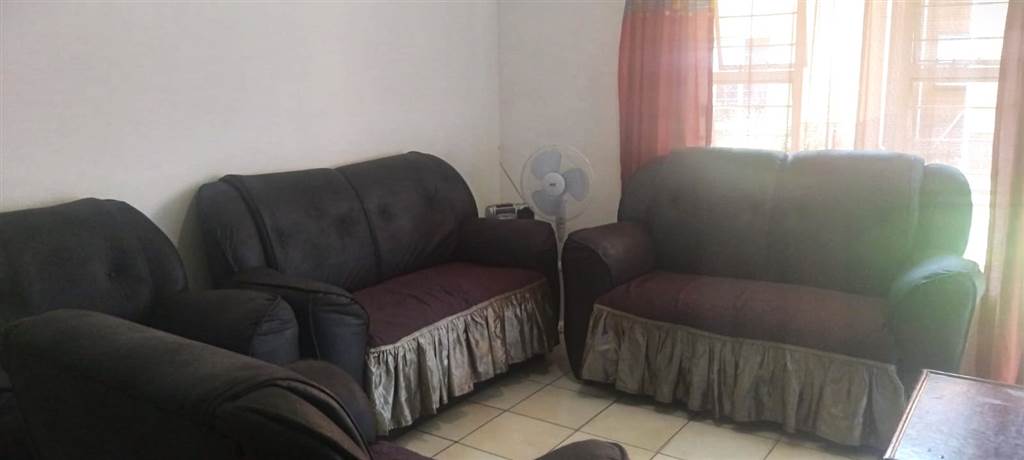 3 Bed Apartment in Boksburg Central photo number 4